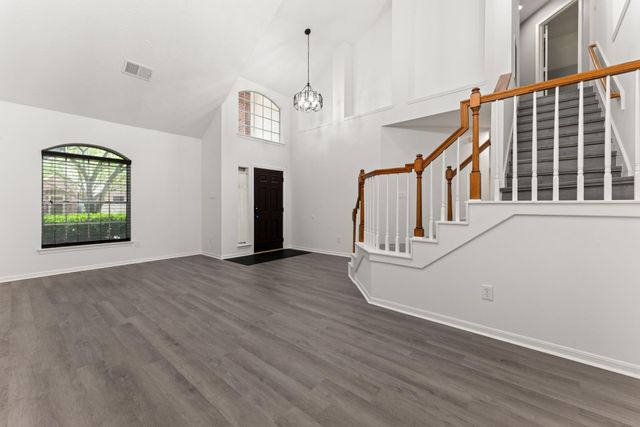 102 Lindencrest Court, Sugar Land, TX 77479