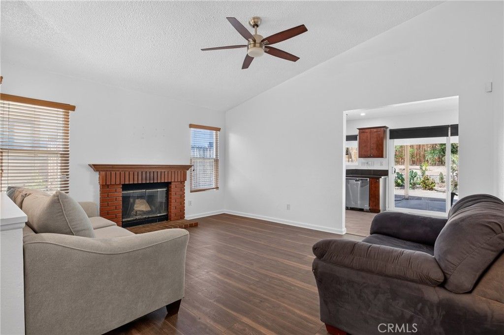 Image 5 of property listing at 37023 Turner Drive, Palmdale, CA 93550