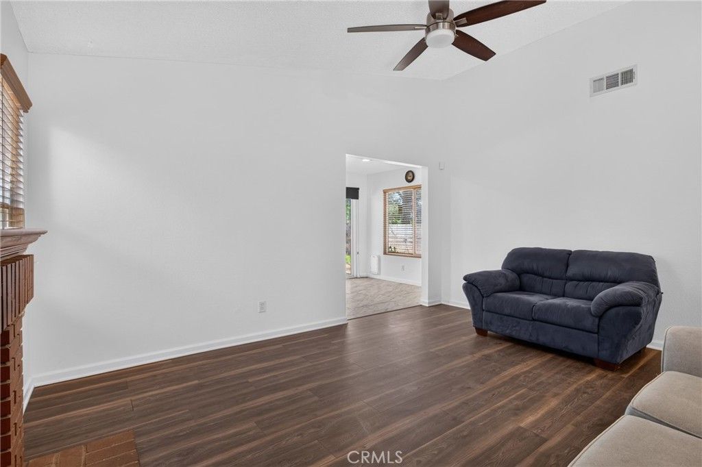 Image 8 of property listing at 37023 Turner Drive, Palmdale, CA 93550