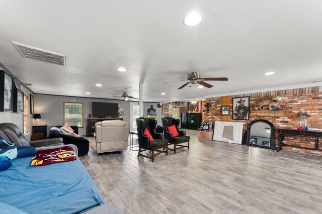 380 Farr Altom Road, Seagoville, TX 75159