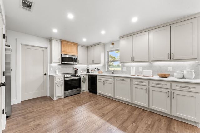 380 Farr Altom Road, Seagoville, TX 75159