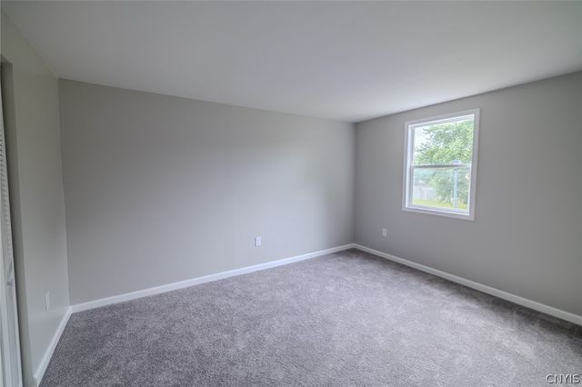 4211 Inverrary Drive, Clay, NY 13090