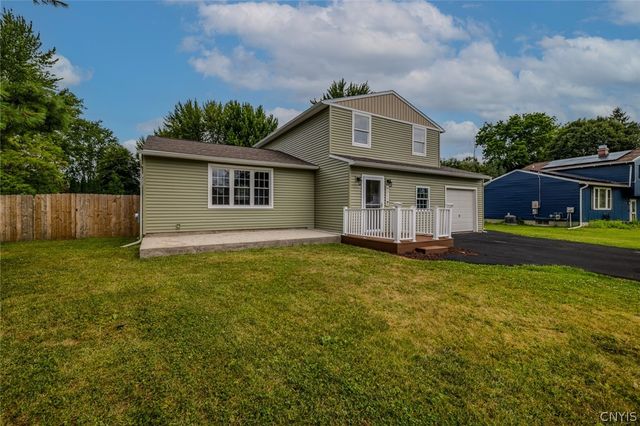 4211 Inverrary Drive, Clay, NY 13090