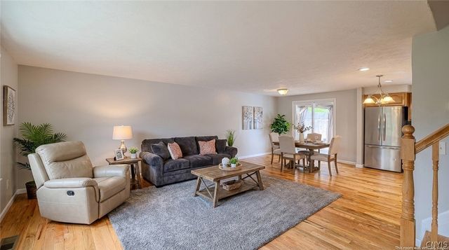 4211 Inverrary Drive, Clay, NY 13090