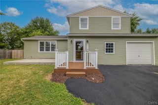 4211 Inverrary Drive, Clay, NY 13090
