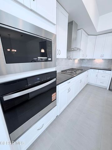 956 ELSTREE Place, El Paso, TX 79928