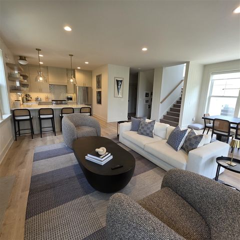 258 W Lowell Street, Pentwater, MI 49449