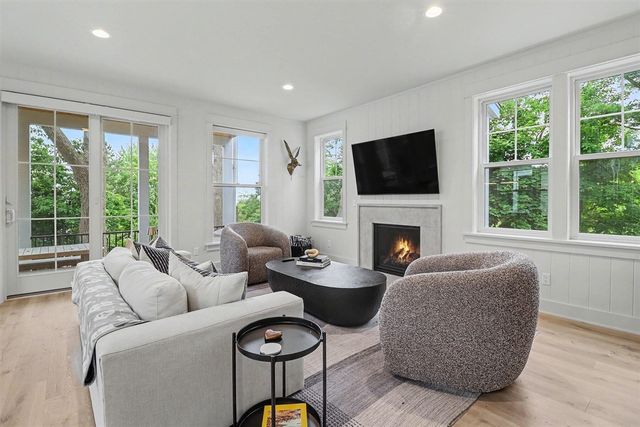 258 W Lowell Street, Pentwater, MI 49449
