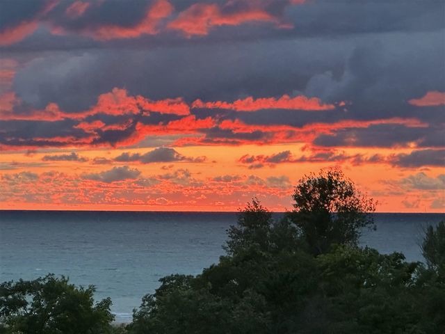 258 W Lowell Street, Pentwater, MI 49449