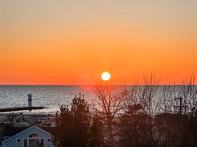 258 W Lowell Street, Pentwater, MI 49449