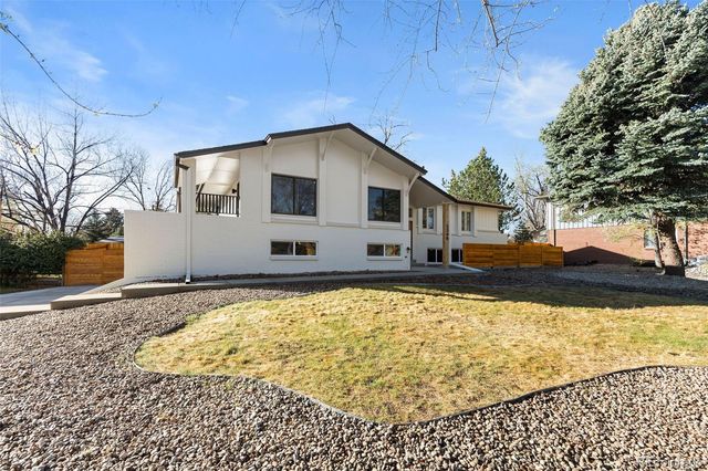 5366 W Portland Drive, Littleton, CO 80128