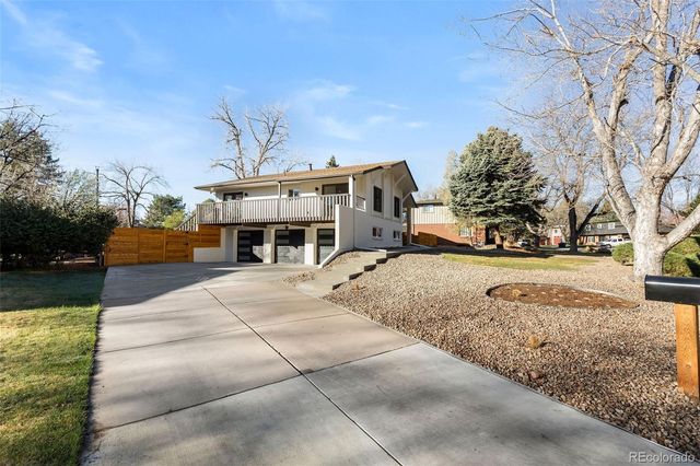 5366 W Portland Drive, Littleton, CO 80128