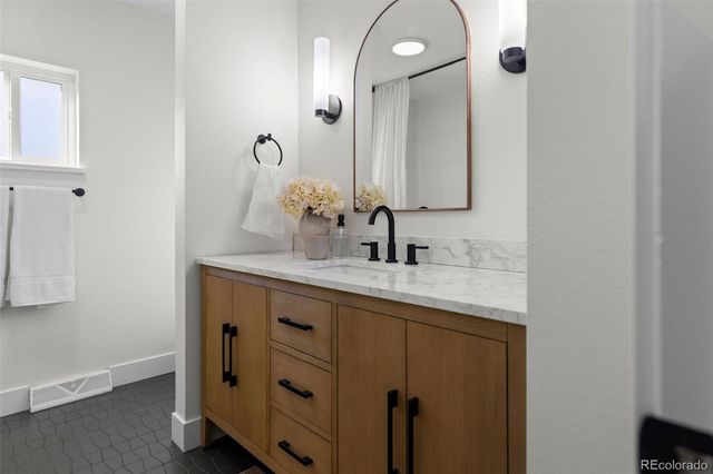 5366 W Portland Drive, Littleton, CO 80128