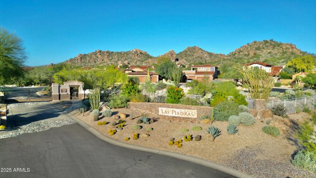 7407 E CAMINO RAYO DE LUZ -- E, Scottsdale, AZ 85266