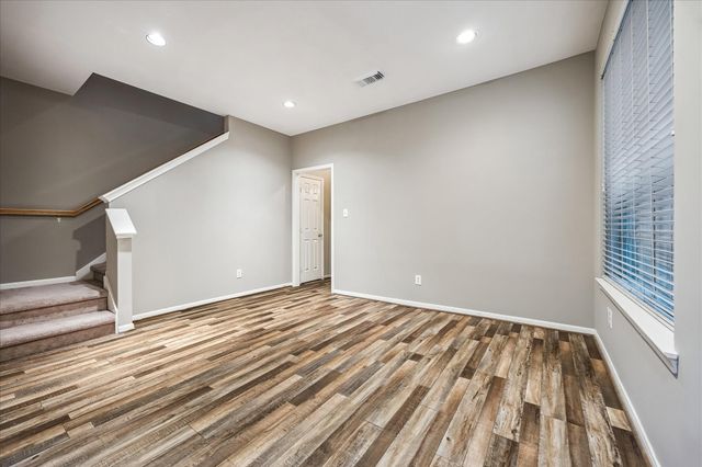 4443 Castle Court Place, Houston, TX 77006