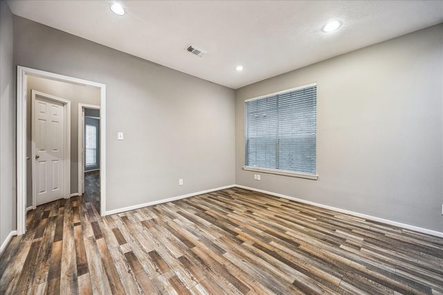 4443 Castle Court Place, Houston, TX 77006