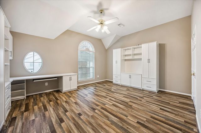 4443 Castle Court Place, Houston, TX 77006