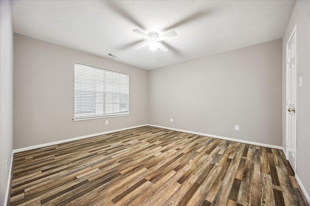 4443 Castle Court Place, Houston, TX 77006