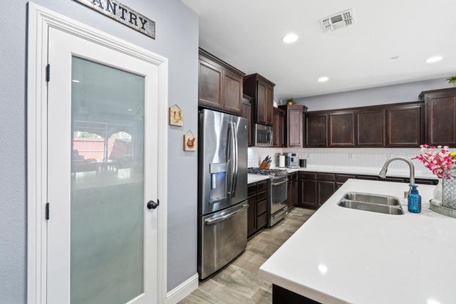 12667 Barksdale Way, Rancho Cordova, CA 95742