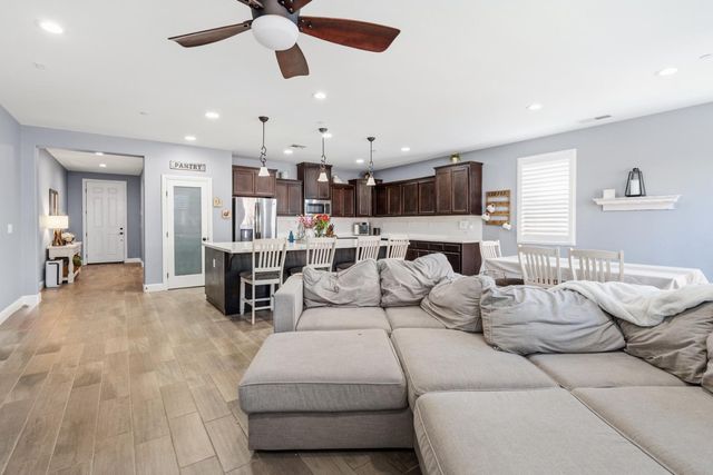 12667 Barksdale Way, Rancho Cordova, CA 95742