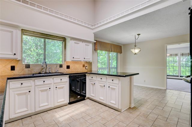 3027 Bayou Drive, La Porte, TX 77571