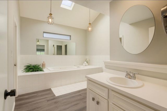 3027 Bayou Drive, La Porte, TX 77571