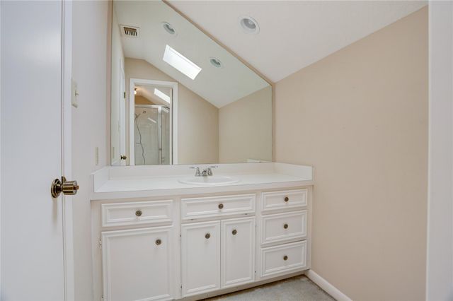 3027 Bayou Drive, La Porte, TX 77571