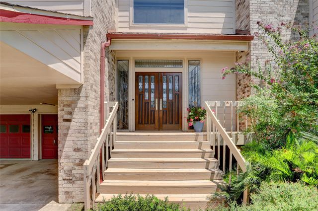 3027 Bayou Drive, La Porte, TX 77571