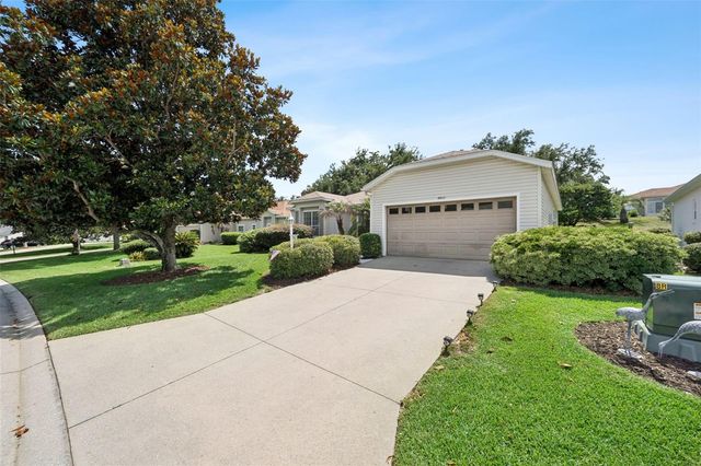 5000 SAWGRASS LAKE CIRCLE, Leesburg, FL 34748