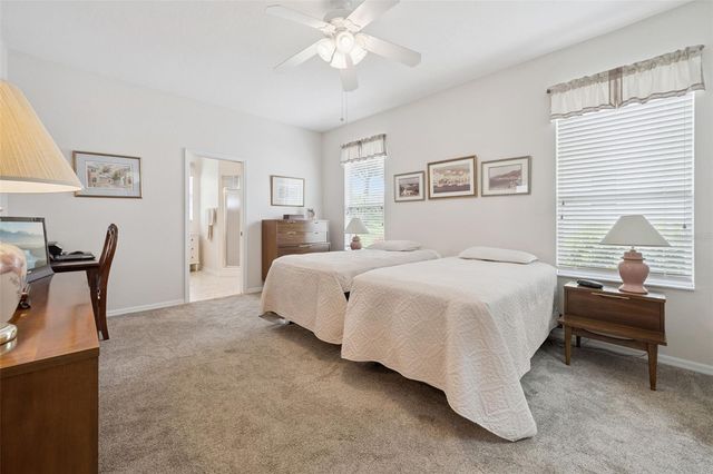 5000 SAWGRASS LAKE CIRCLE, Leesburg, FL 34748
