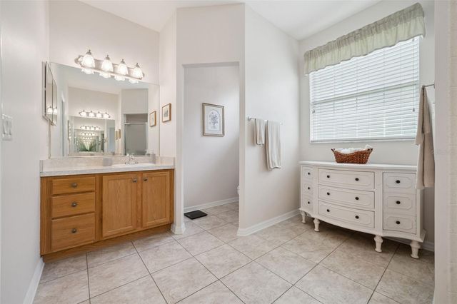 5000 SAWGRASS LAKE CIRCLE, Leesburg, FL 34748