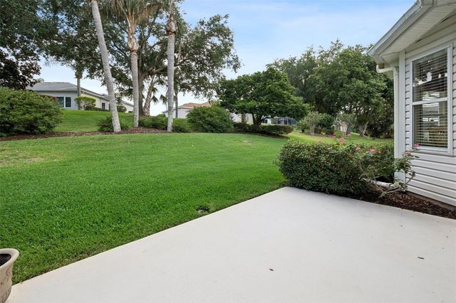 5000 SAWGRASS LAKE CIRCLE, Leesburg, FL 34748