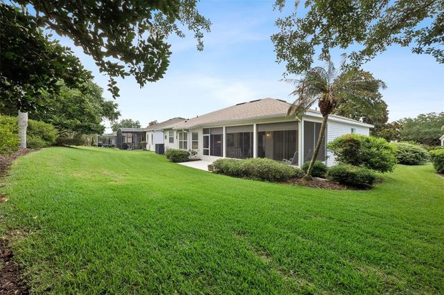 5000 SAWGRASS LAKE CIRCLE, Leesburg, FL 34748