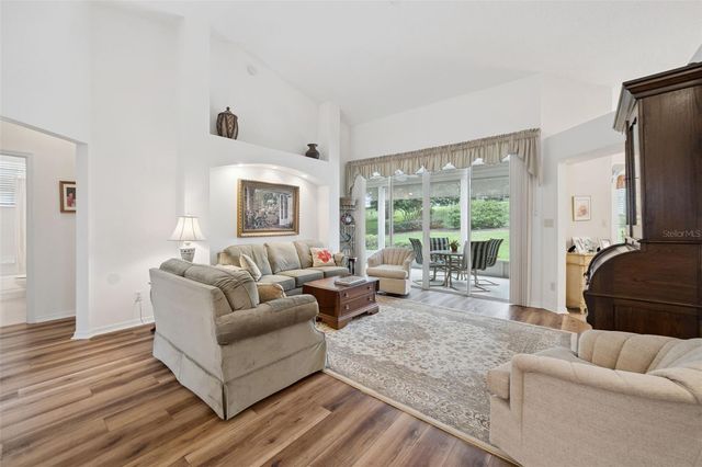 5000 SAWGRASS LAKE CIRCLE, Leesburg, FL 34748