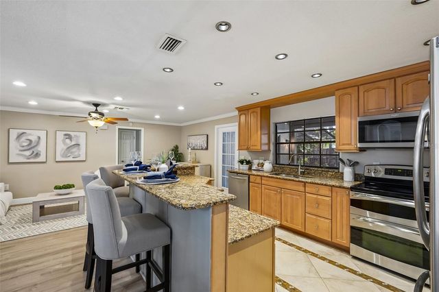 8315 TERRACEWOOD CIRCLE, Tampa, FL 33615