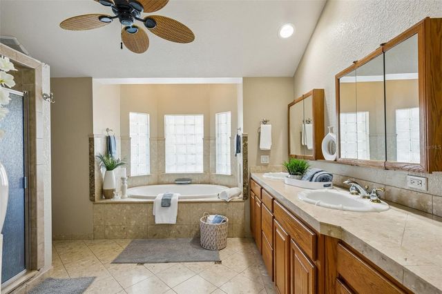 8315 TERRACEWOOD CIRCLE, Tampa, FL 33615