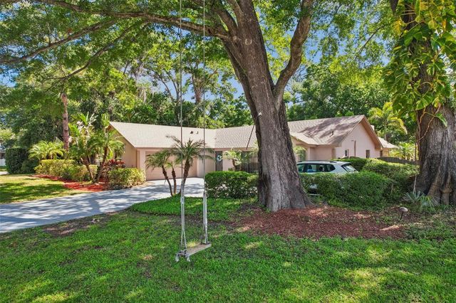 8315 TERRACEWOOD CIRCLE, Tampa, FL 33615