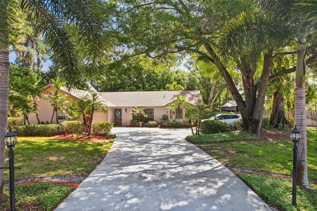 8315 TERRACEWOOD CIRCLE, Tampa, FL 33615