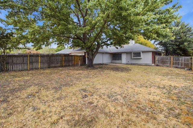 2222 Cortland Circle, Rowlett, TX 75088