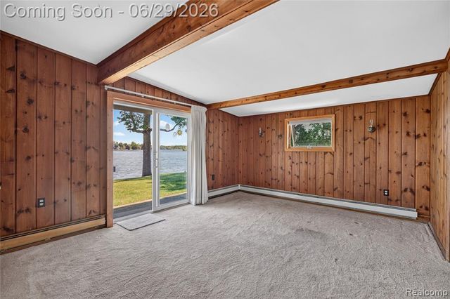 91 Crescent Avenue, Lake Orion, MI 48362