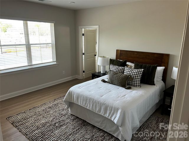 7813 Benning Street, Charlotte, NC 28216