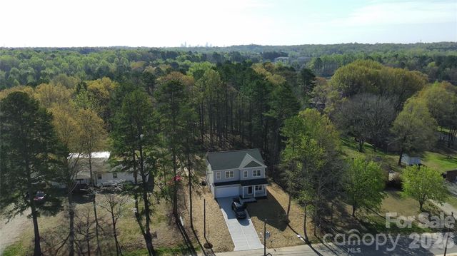 7813 Benning Street, Charlotte, NC 28216