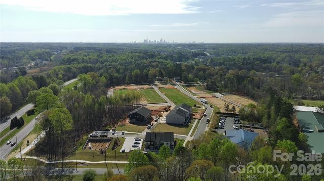 7813 Benning Street, Charlotte, NC 28216