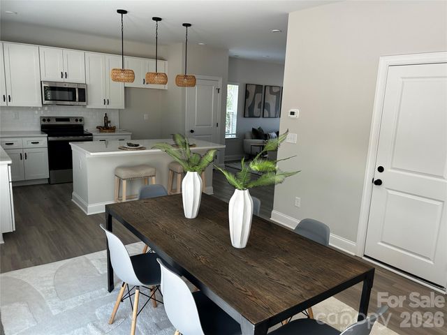 7813 Benning Street, Charlotte, NC 28216