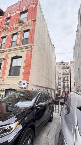 263 W 113 Street, New York (manhattan), NY 10026