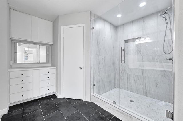 5339 Dana Leigh Drive, Houston, TX 77066