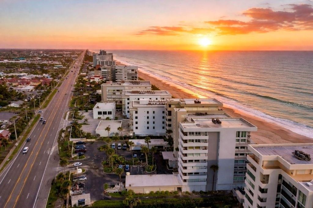 Image 2 of property listing at 2727 N HIGHWAY A1A 503, Indialantic, FL 32903