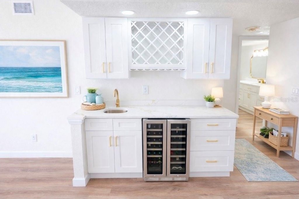 Image 7 of property listing at 2727 N HIGHWAY A1A 503, Indialantic, FL 32903