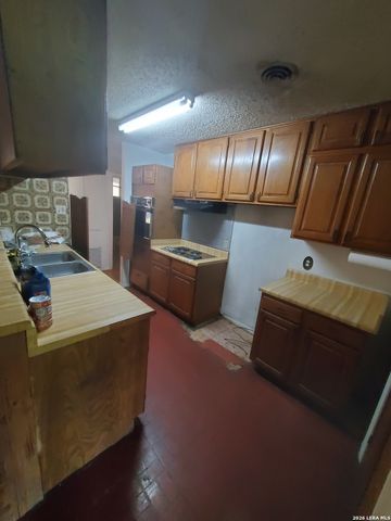 171 MELLIFF DR, San Antonio, TX 78216