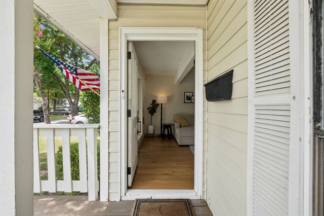 5631 Victor Street, Dallas, TX 75214